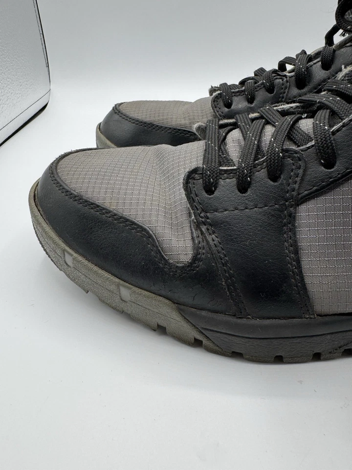 Nike Air Jordan Trek 1 Hombres Talla 9 Retro Alto Gris Rojo 616344-004 2013 Negro Foto 3 de 4