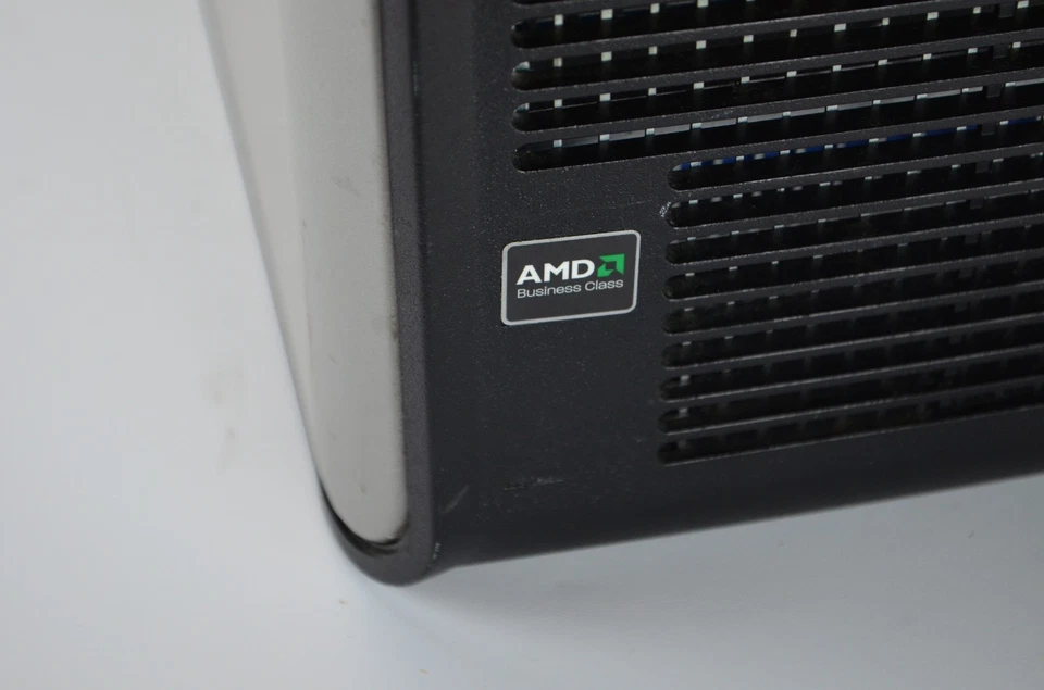 Dell OptiPlex 740 Athlon 5400B 2.8GHz 2GB Ram No HDD CDRW/DVD Desktop - Image 4 of 4