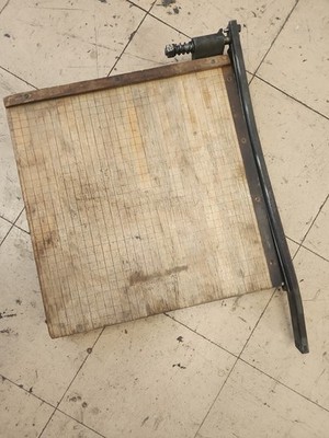 16 X 16 Cutting Board Guillotine Paper Cuttet