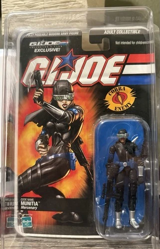 GI Joe 2009 Cobra 🐍 Munitia Mercenary Collector’s Club with Star ⭐️ Case MOC