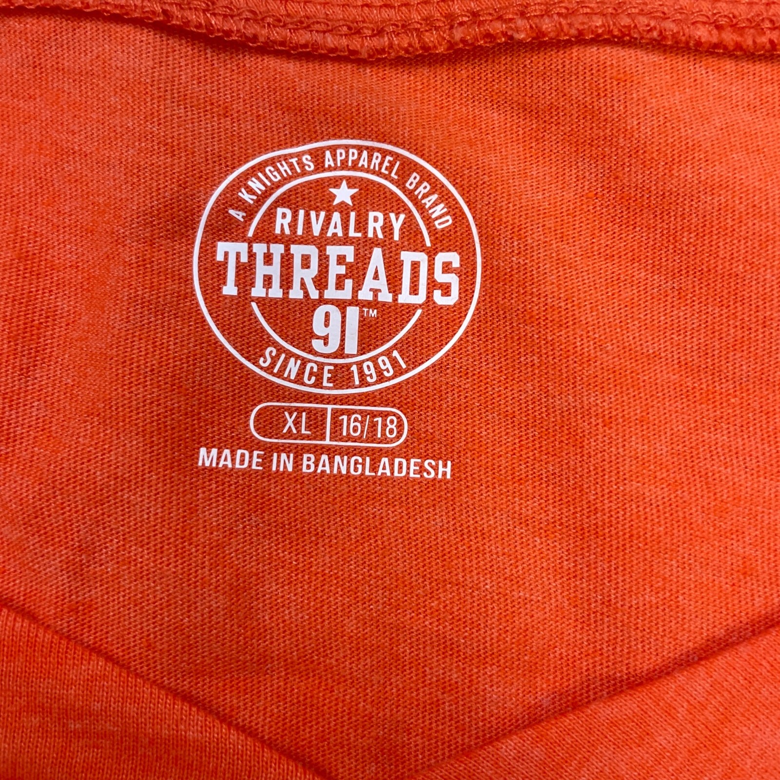 Rivalry Threads 91 Women's V Neck Paw Logo Striped Sleeves Orange T-Shirt XL