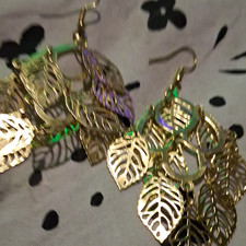 Gold Tone Leaf Nature Dangle/Drop Hook Lobe Earrings, No Stone, Metal