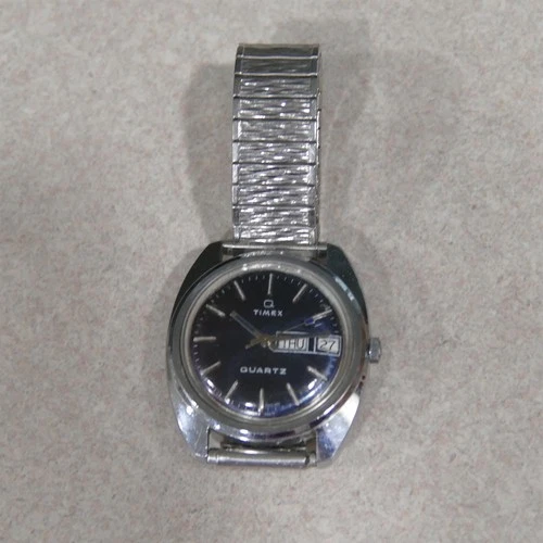 Vintage Timex Quartz Dial England Tells Time D/D Speidel Band ~ For Parts Only