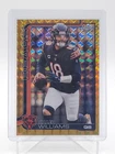 CALEB WILLIAMS 2025 TOPPS CHROME GOLD GEOMETRIC REFRACTOR /50 #52 BEARS Q4307