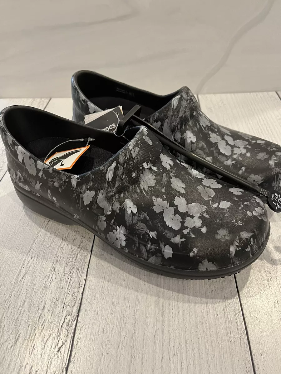 Neria pro clearance ii graphic clog