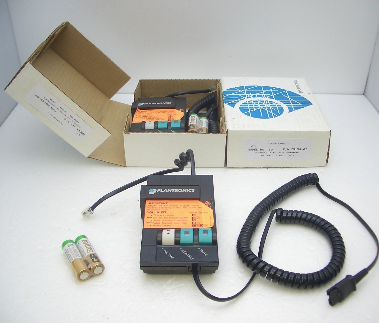 Lot of 2 PLANTRONICS Vista M10 Amplifier + 2 AA Battery for HW series Headsets
