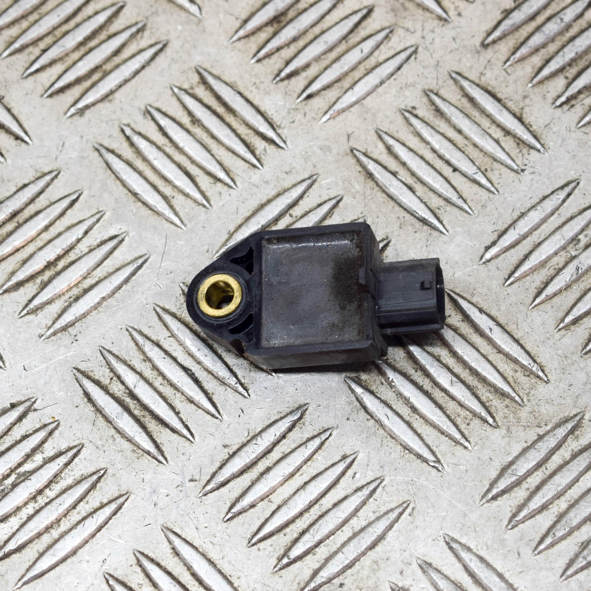 セイ KIA CARNIVAL SEDONA VQ Front Right Crash Impact Sensor 95920-3K100