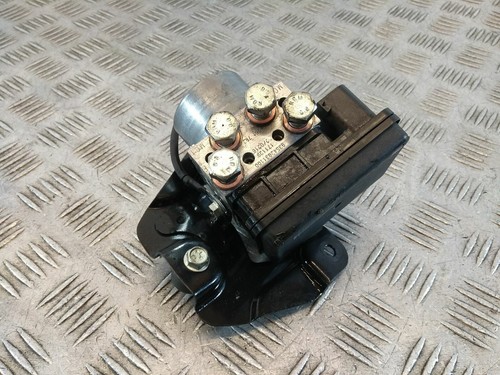 KTM 125 DUKE ABS Pumpe 93542031100 Bj 2018