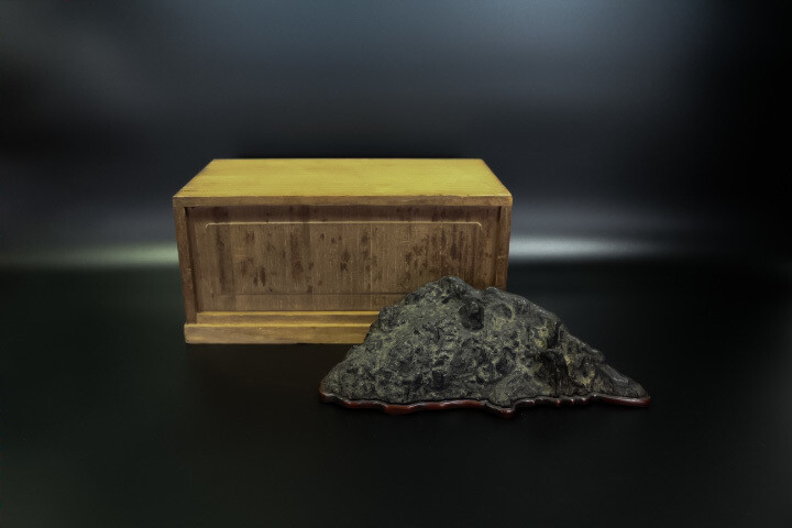 Picture 1 of 10