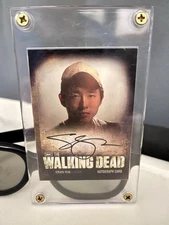 Steven Yeun as Glenn 2012 TWD The Walking Dead Season 2 On Card Auto #A4