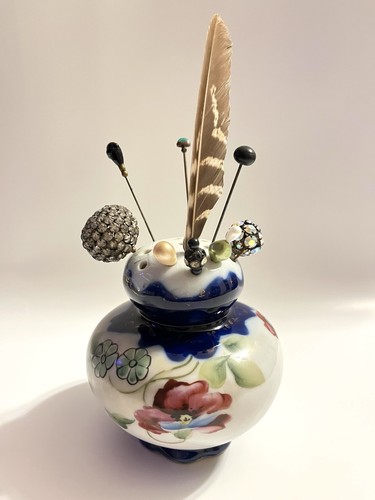 Antique Hat & Hair Pin Lot with 8 Pins, Feather & Hand‑Painted Porcelain Holder