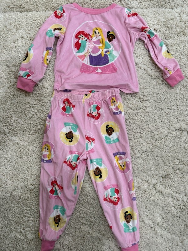 Disney Girls Princess Pajama Set Two Piece Size 4T