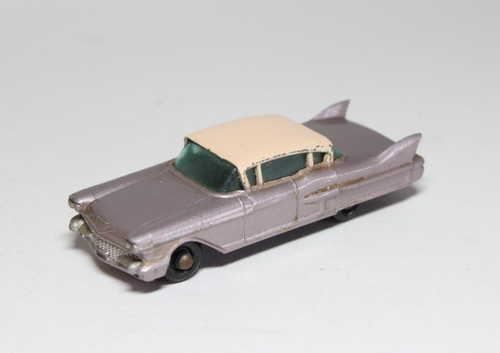 Matchbox Lesney MB 27 Cadillac Sixty Special - RARE BPW BLACK BASE ISSUE - Picture 2 of 5
