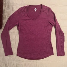 Seg’Ments Women's Long Sleeve V-Neck Top - Berry Size S