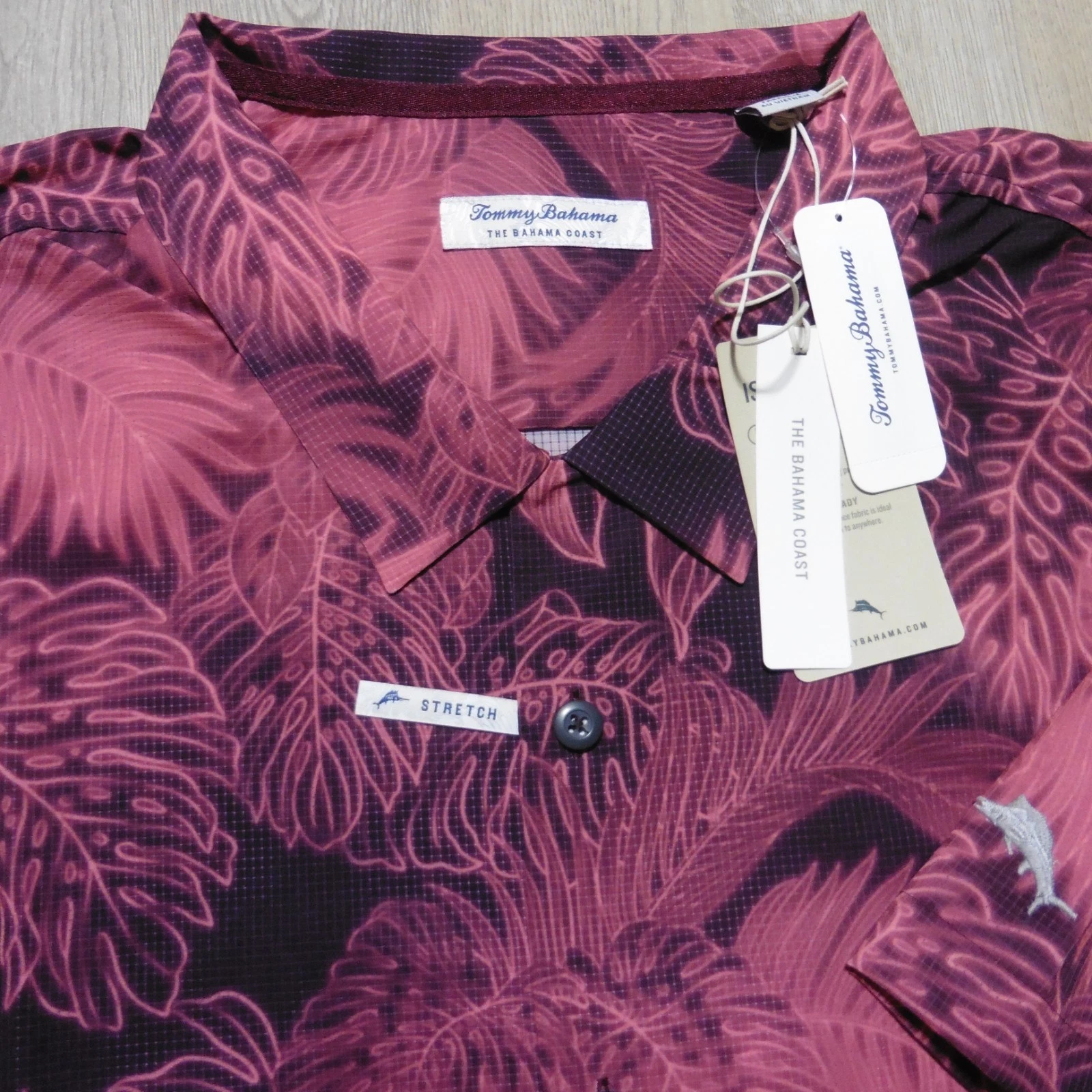 TOMMY BAHAMA Mens 4XLT 4XL TALL LUMINESCENT HAWAIIAN SHIRT STRETCH BERRY RED
Opens in a new window o