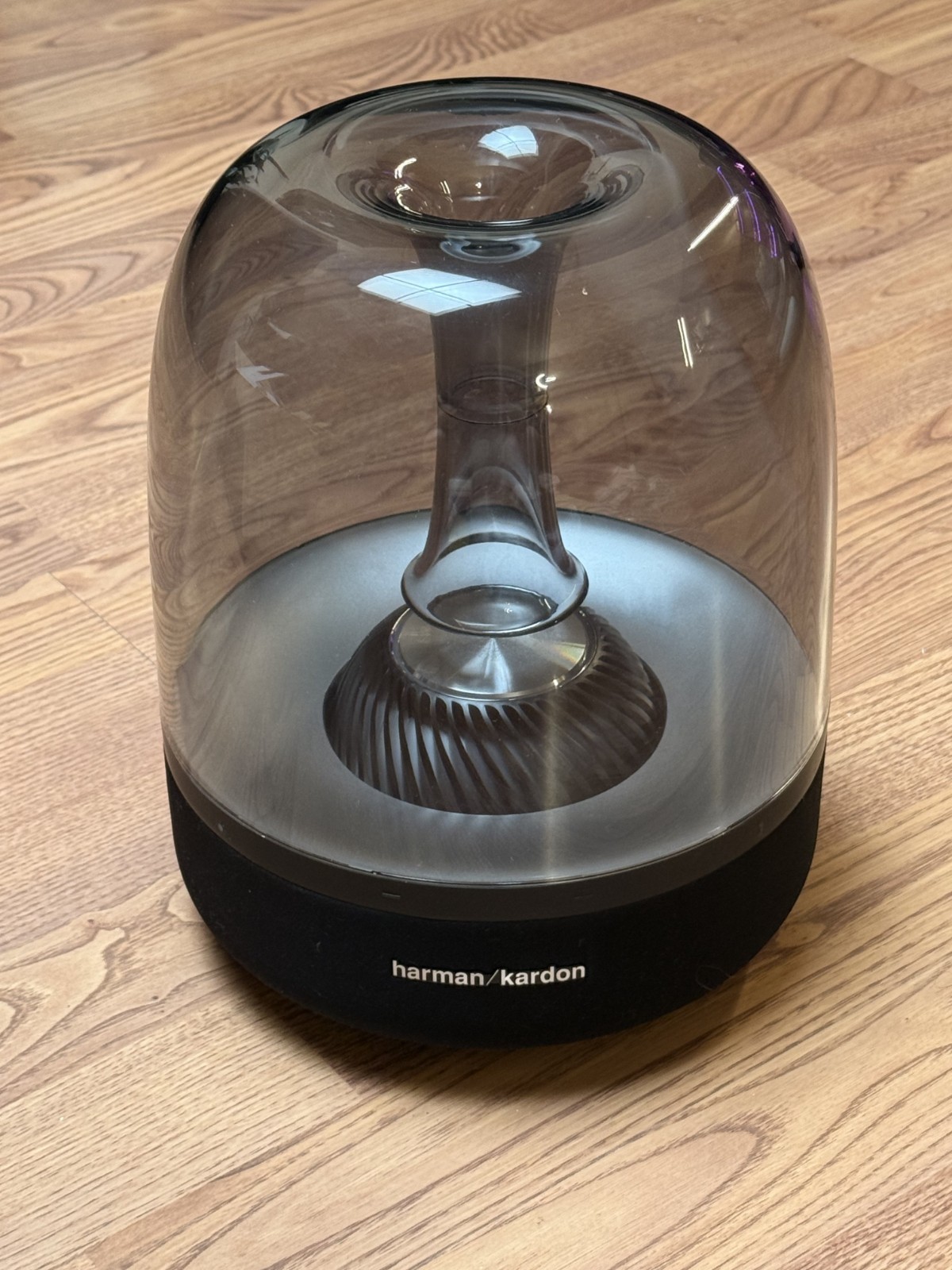 Harman Kardon Aura Studio 2 Bluetooth AirPlay WiFi Speaker, AmbientLED Excellent