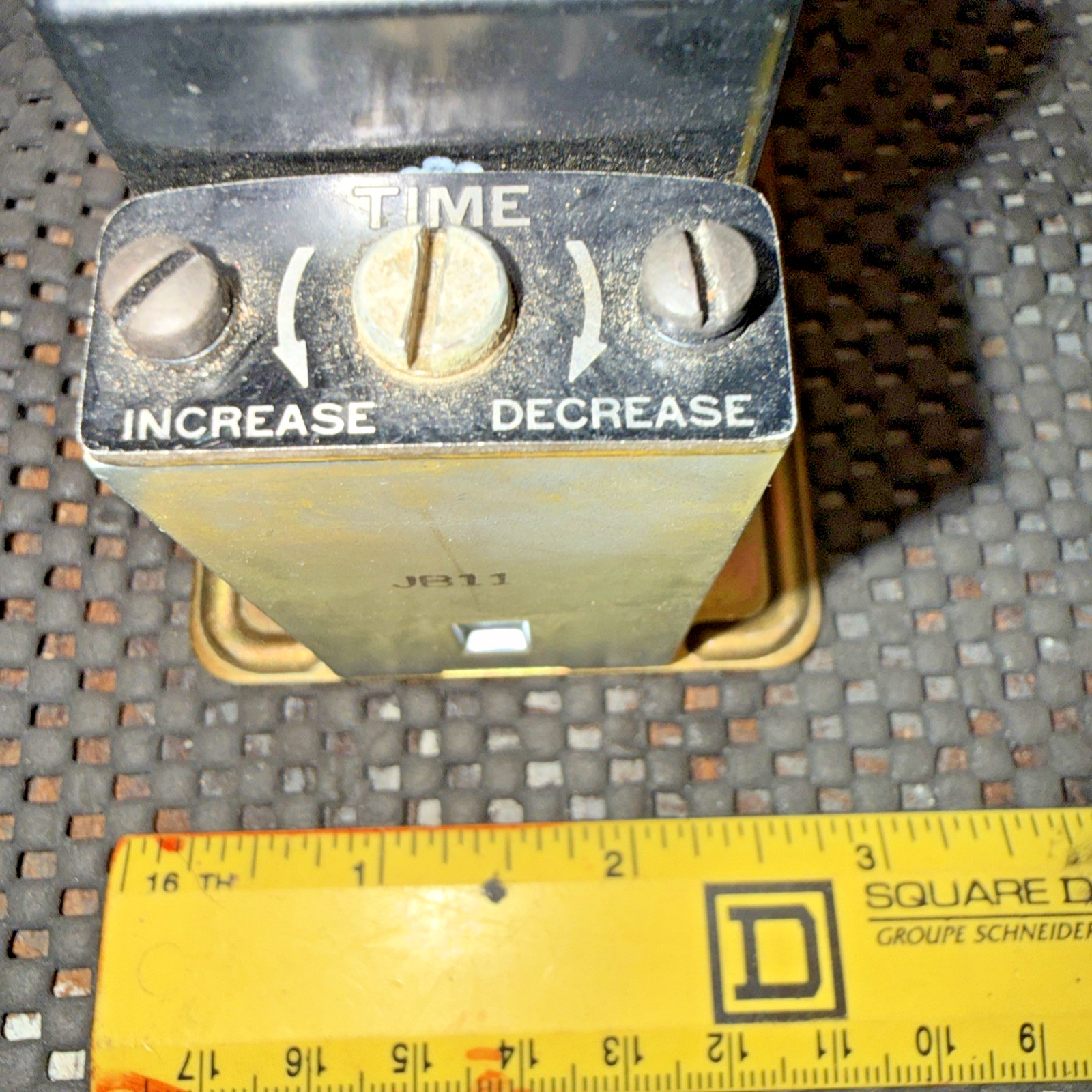 Allen Bradley Time Delay ON Drop-Out Relay 849-ZOD331 Series B