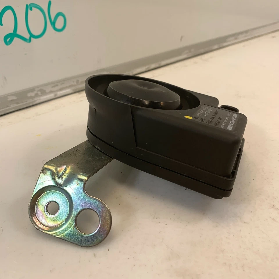 08-17 Audi A5 Quattro alarma antirrobo bocina sirena con soporte de montaje Bosch OEM Foto 3 de 4