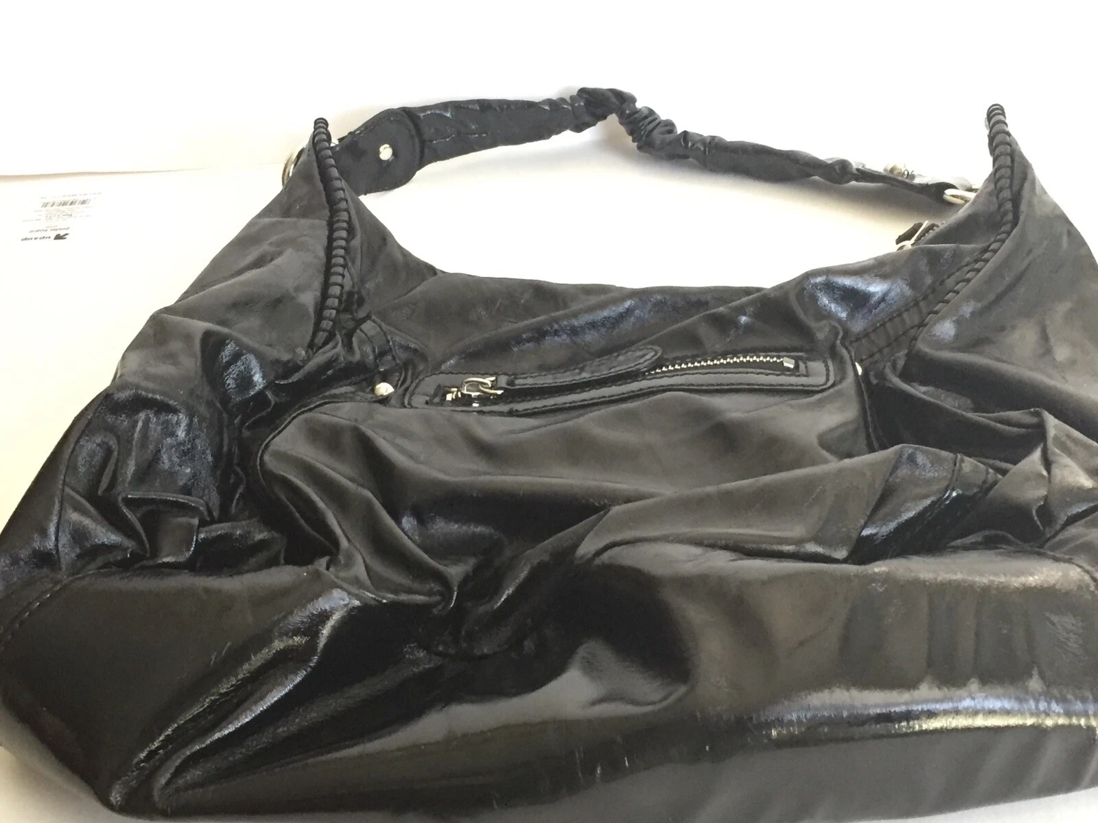 Borsa donna GUESS logo hobo nera lucida ecopelle morbida scritta morbida slouchy