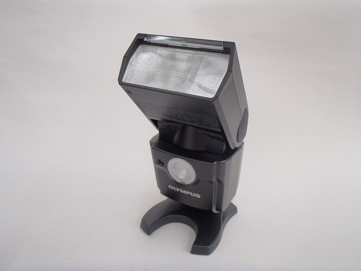 OLYMPUS OM SYSTEM Electronic Flash FL-700WR 42m 137.8
