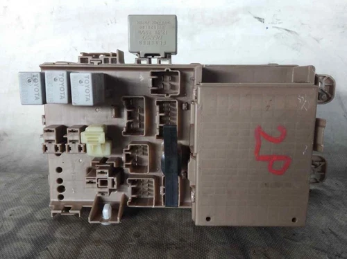 8264102040 Caja Reles/Fusibles para TOYOTA COROLLA (E12) 1.6 Linea Luna B 114398 - Imagen 3 de 10