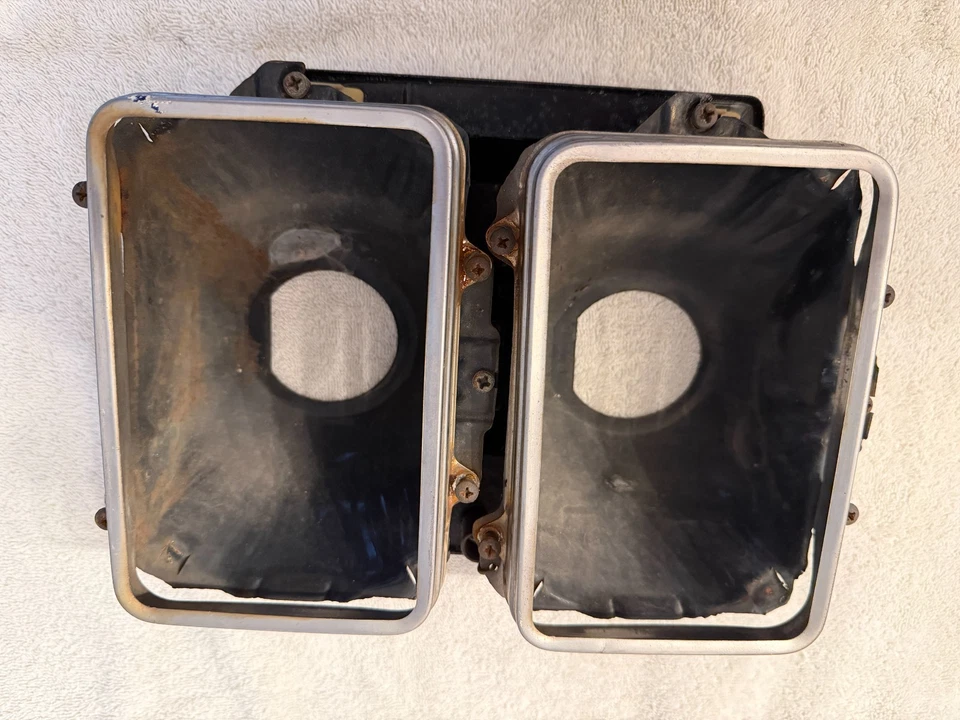 Dodge Truck Ramcharger Trailduster 1979 1980 cuádruple cucharones de luz y marcos Foto 3 de 4