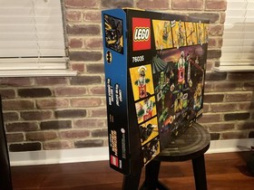 Lego 76035 DC Comics Super Heroes: Jokerland - Batman Retired New Sealed