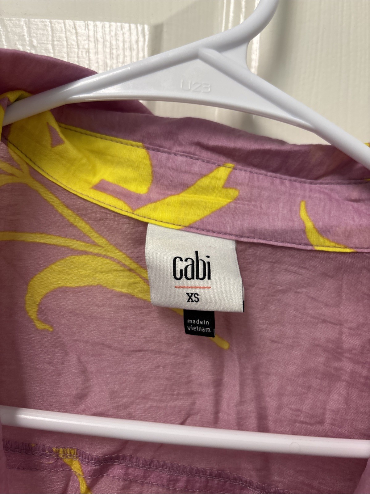 Cabi Drift Top Blouse Women’s Wrap Style Tropical Orchid Summer Sheer Sz XS EUC