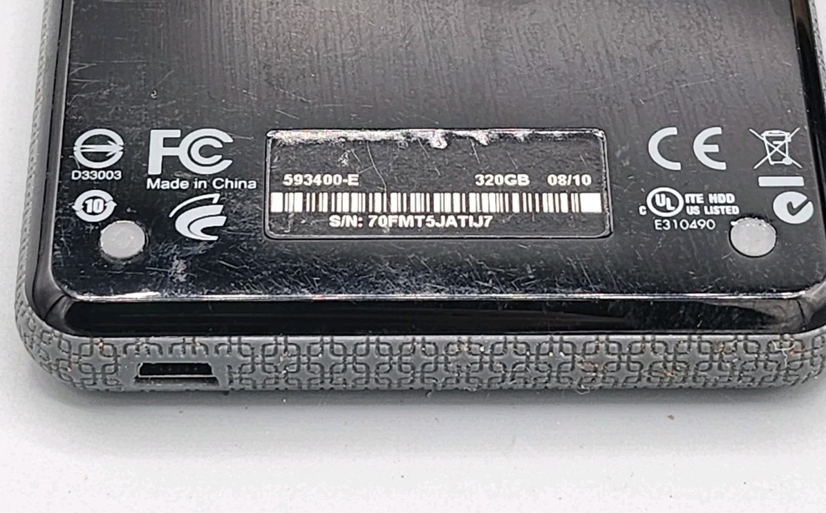 Toshiba Canvio 320GB USB 3.0 External Hard Drive E310490 593400-E