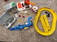 Lot Of Vintage Micro Machines Tracks, Accessories And Hospital Pieces