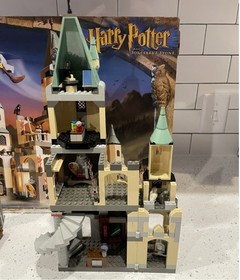 Lego Harry Potter #4709 Hogwarts Castle (98% Complete)