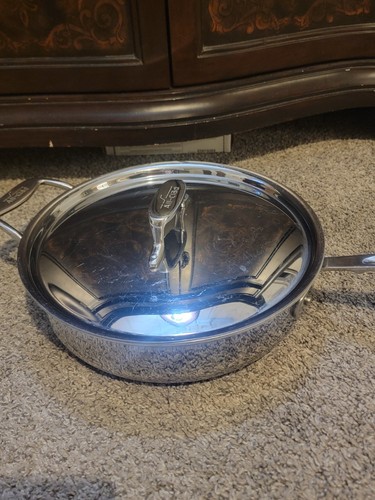 All-Clad Polished Stainless Steel D5 4 qt Sauté pan with Lid - Picture 3 of 8