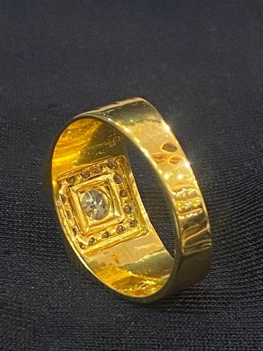 0.82 Cts Round Brilliant Cut Diamonds Men's Solitaire Wedding Ring In 18K Gold - Picture 12 of 12