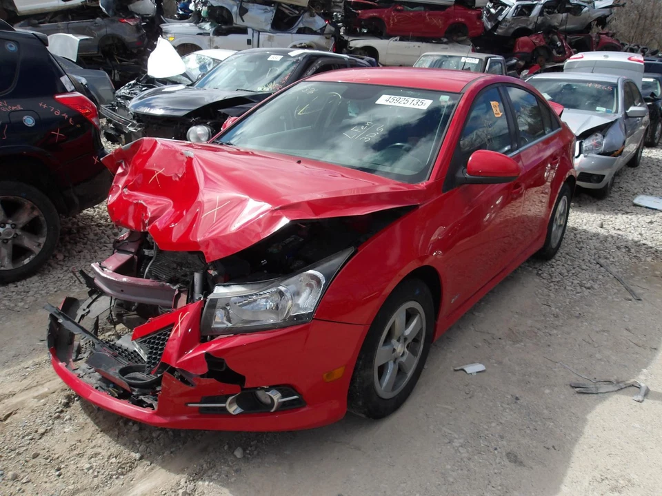 Brazo de control inferior inferior delantero izquierdo usado delantero se adapta a: Chevrolet Cruze 2012 delantero L Foto 2 de 4