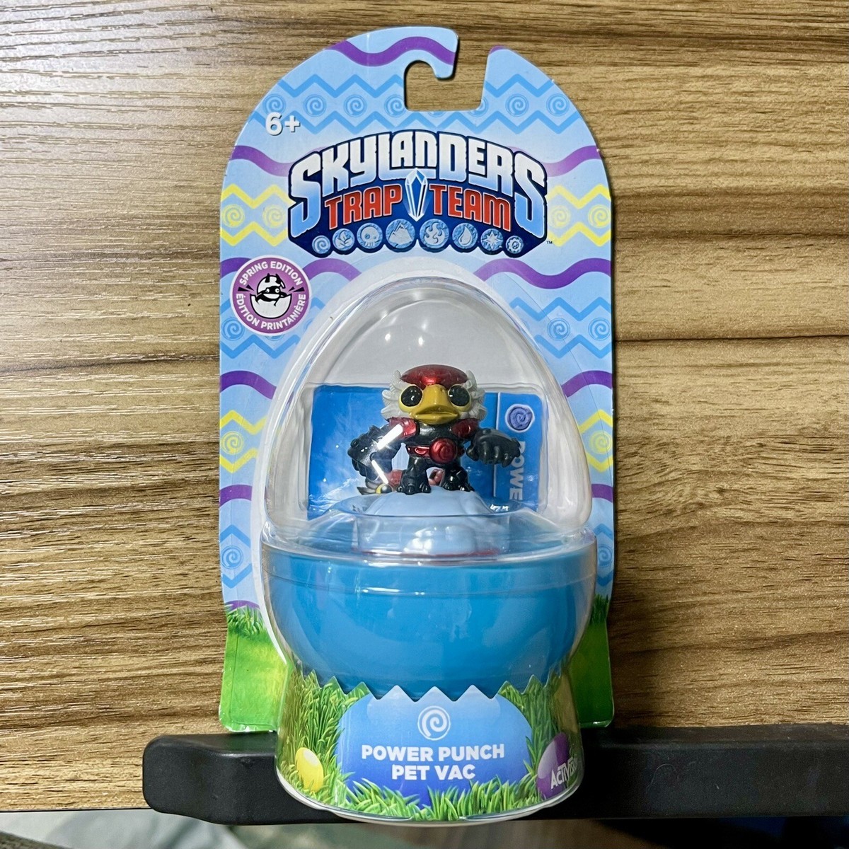 Skylanders Trap Team Power Punch Pet Vac Spring Edition Character
