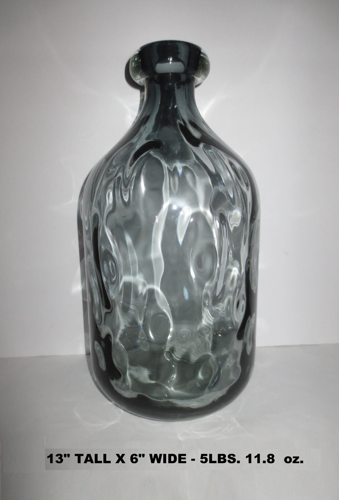 TOP PICK! VINTAGE 5 LBS THICK BLOWN GLASS VASE w LARGE INTERIOR ABSTRACT CIRCLES