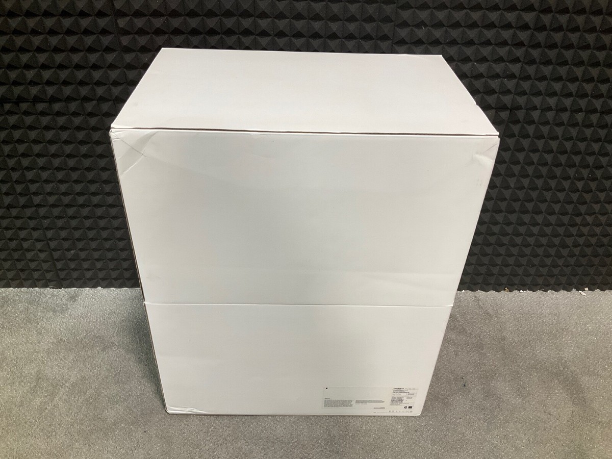 Apple Mac Pro Rack Xeon 3223 3.5Ghz 32GB 256GB Radeon Pro 580X