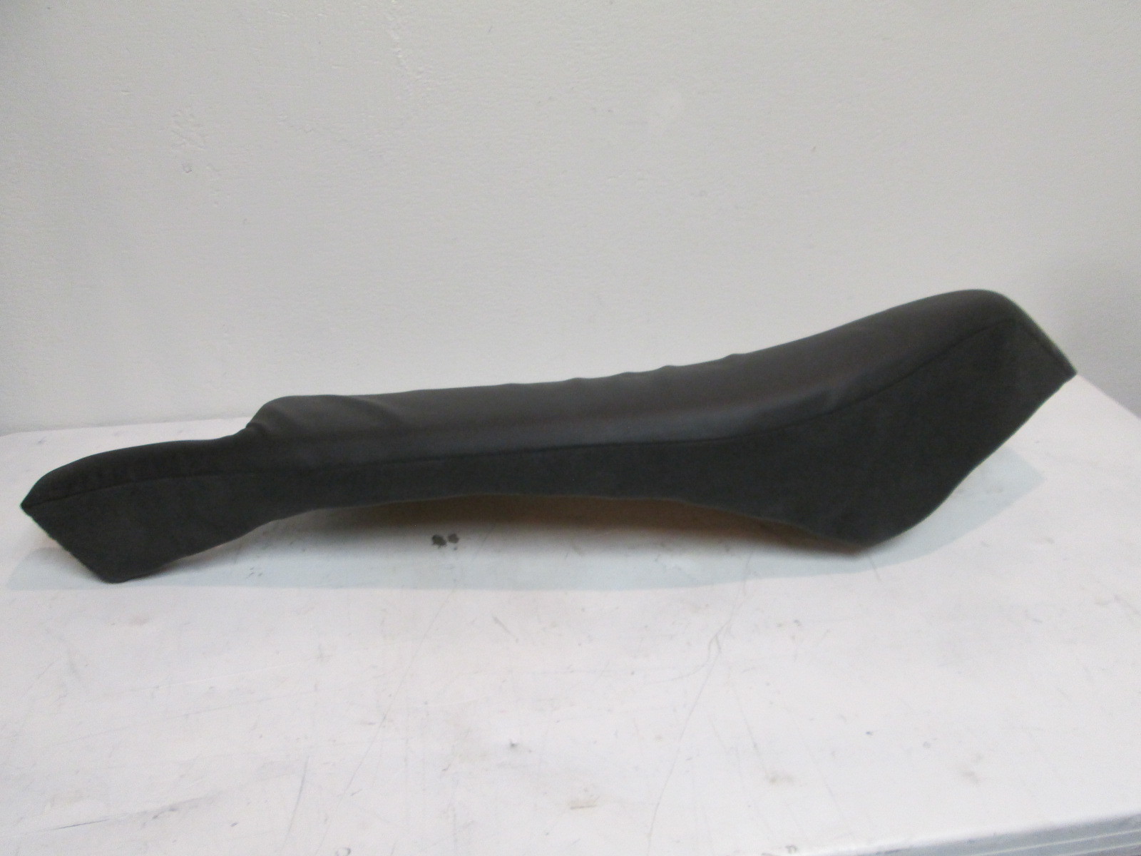 Maserati Quattroporte 05-08- Rear LH Arm Rest / Door Panel - Black