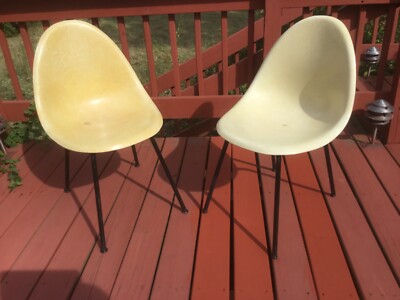 Vintage Herman Miller Eames MCM fiberglass chair pair chairs