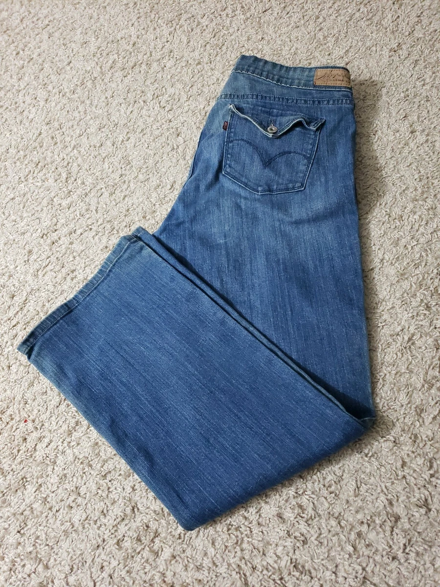 Levis top size 20