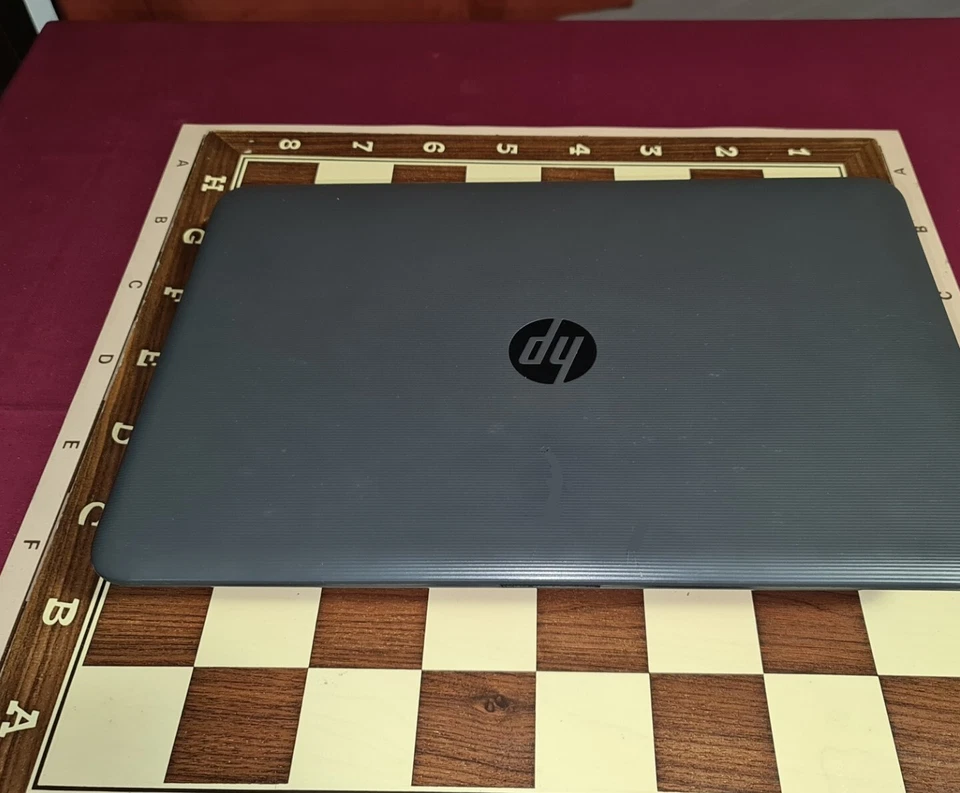 PORTATILE  HP 250 G5(COME NUOVO):(Unico Feedback Negativo Messo Ingiustamente!) - Immagine 4 di 4