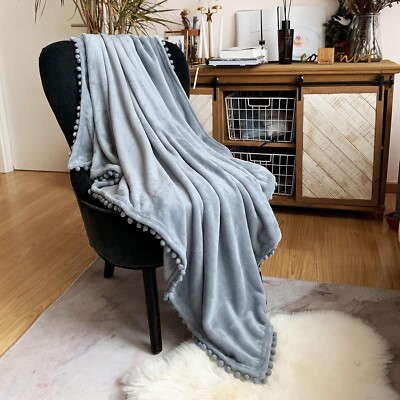 LOMAO Wohndecke weiche Flanell Fleece Bommel Fransendecke 130 cm x 160 cm