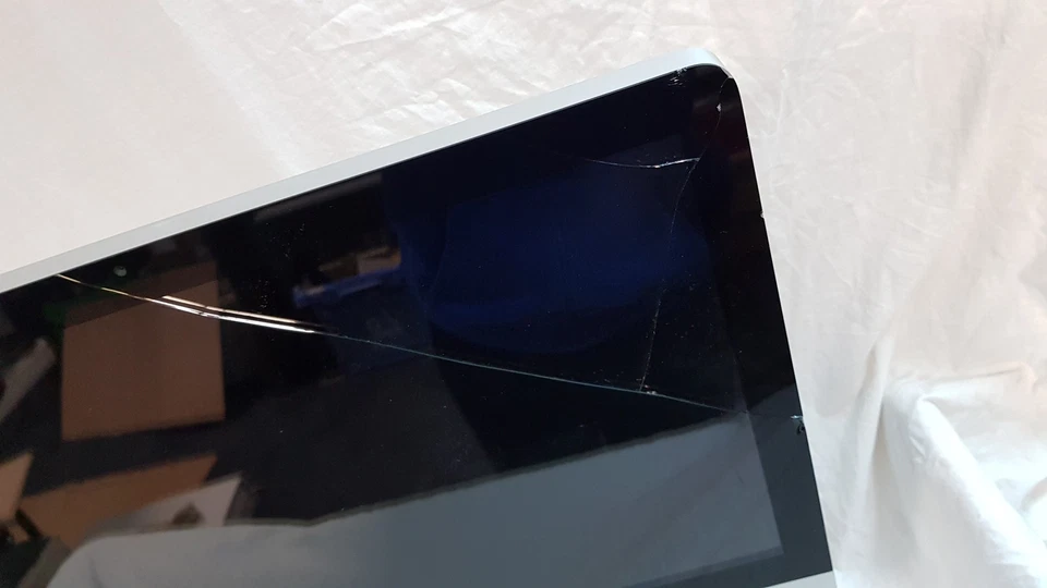 READ! Apple iMac 21.5" Mid 2011 Intel Core i5 8GB 500GB - Image 4 of 4