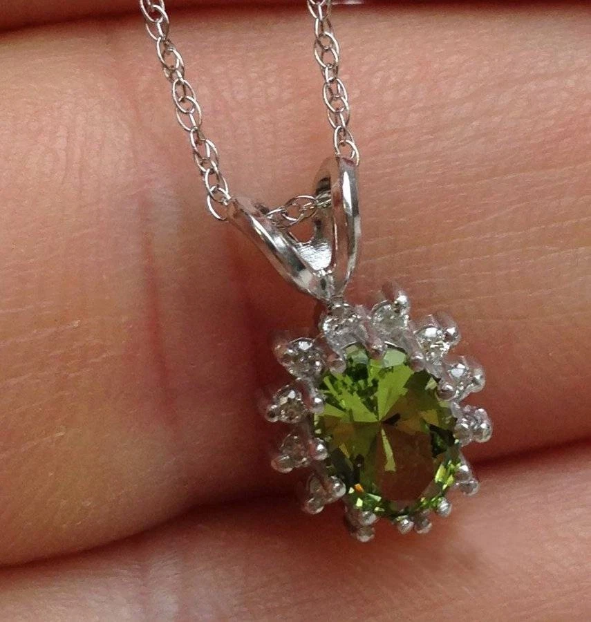 1 1/6ct Oval Peridot Halo Diamond Pendant 14K White Gold - Image 2 of 4