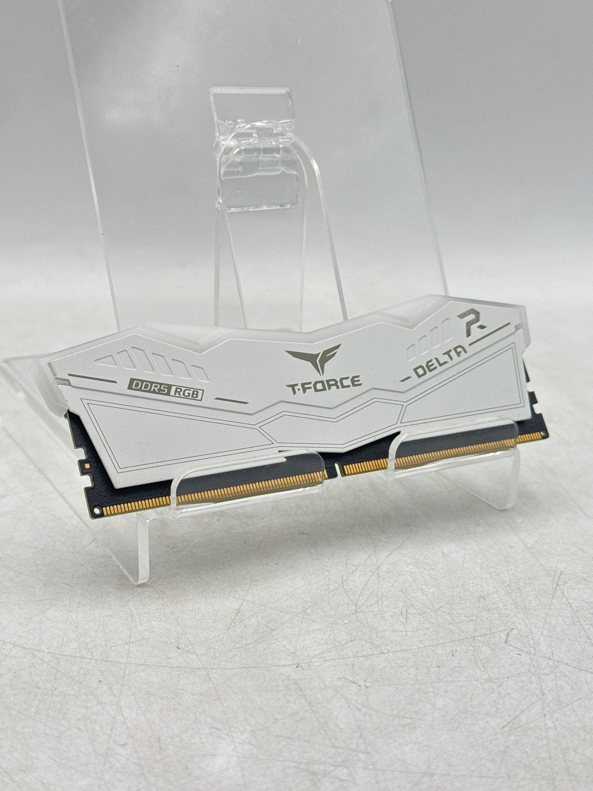 TeamGroup T-Force Delta RGB 16GB (1x16GB) DDR5 5200MHz RAM