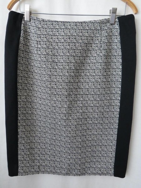 Queenspark Womens Sz 12 Skirt Textured Wool Blend  Straight Knee Length