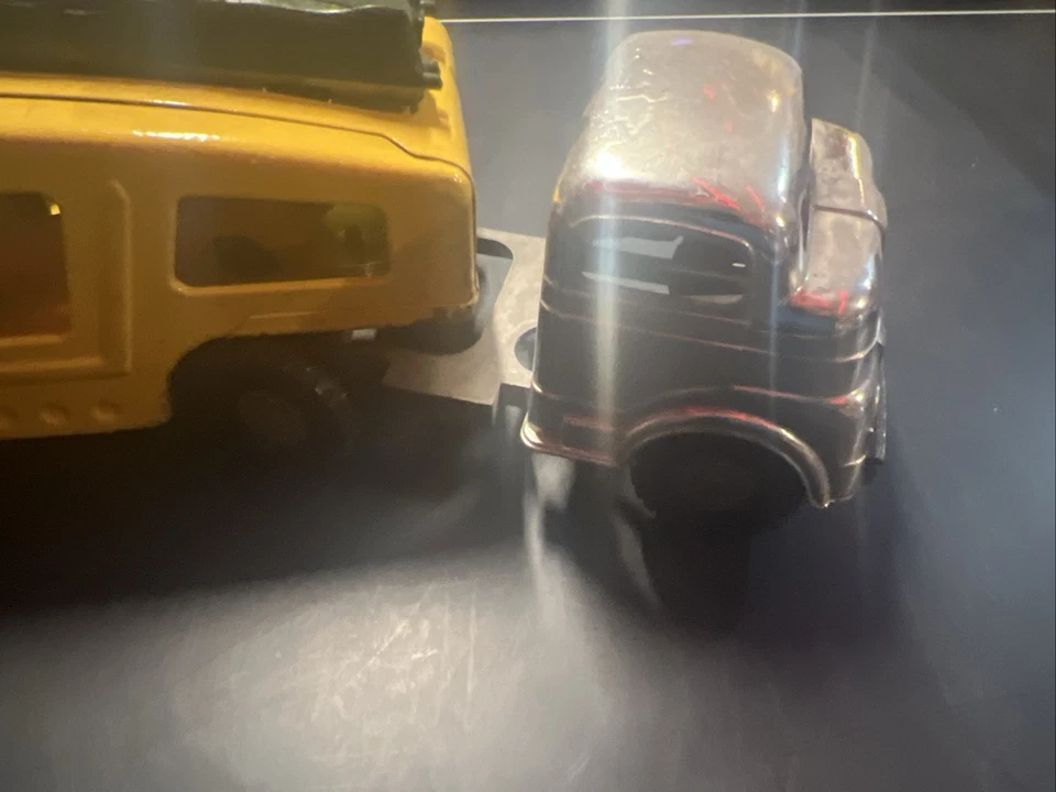 Vintage Structo Auto Transport Truck, Car Carrier + Ramp, 4Cars, Chrome Cab - Image 4 of 4