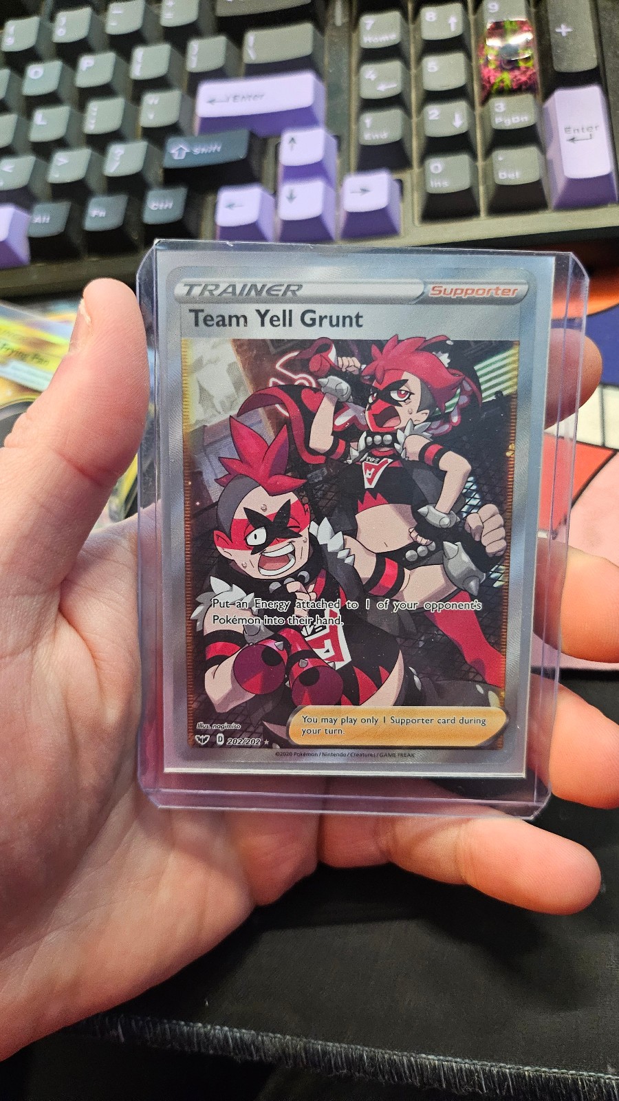 Team Yell Grunt - 202/202 - Pokemon Sword Shield Base Set Full Art Rare Card NM