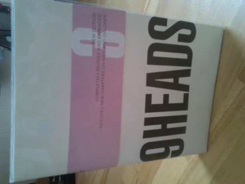 9 Heads A Guide to Drawing Fashion /anglais - Picture 1 of 3