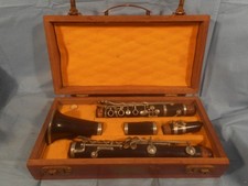 Antique or VINTAGE ? Clarinet & Case - SOLD for PARTS - CONN w/MARTIN mouthpiece